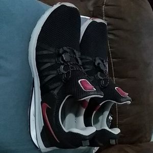 Nike Shox  Defy Gravity